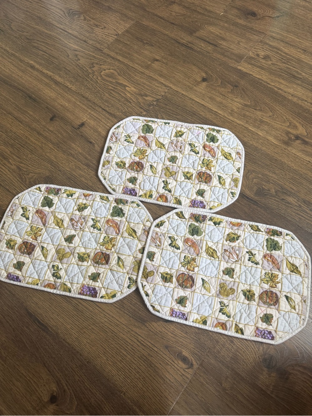 Quilted Harvest Print White Place Mats - Set of 3